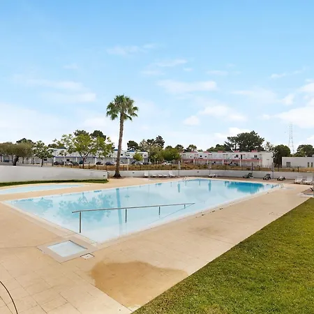 Santos Village Quinta do Anjo